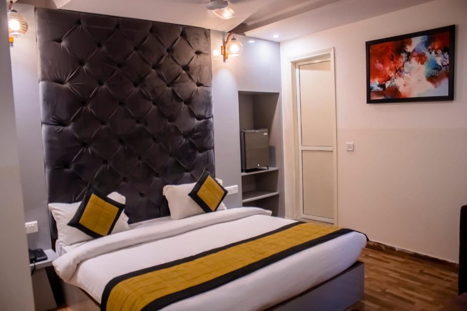 Airport Hotel 4*